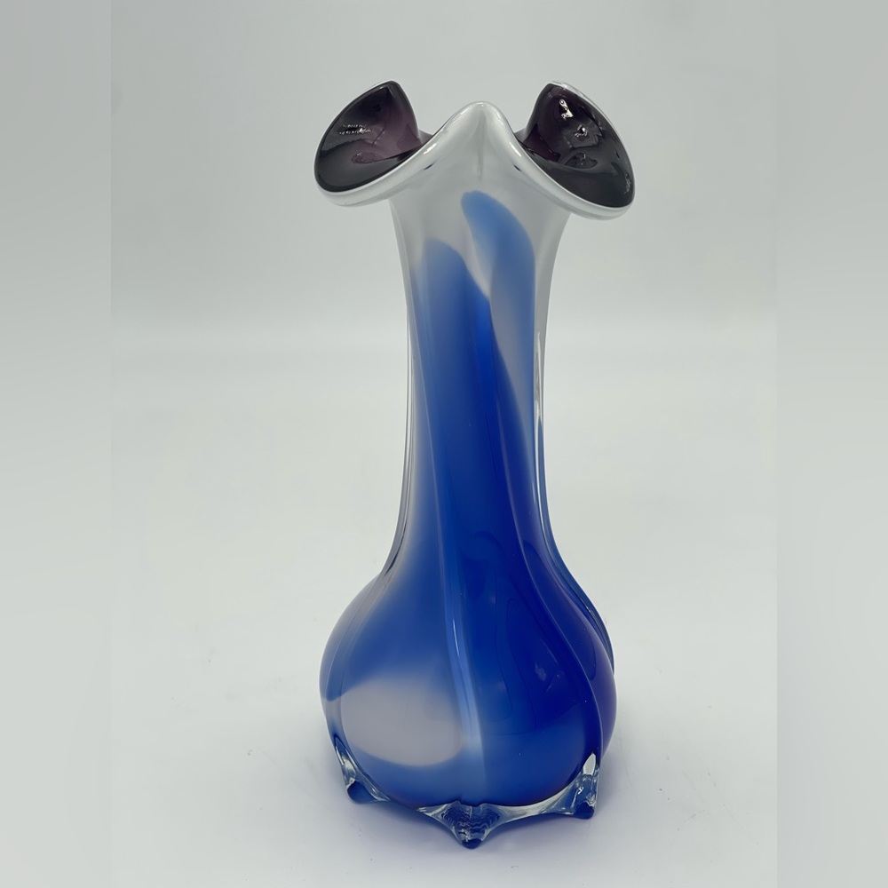 Vintage Art Glass Flower Vase | trumpet vase |